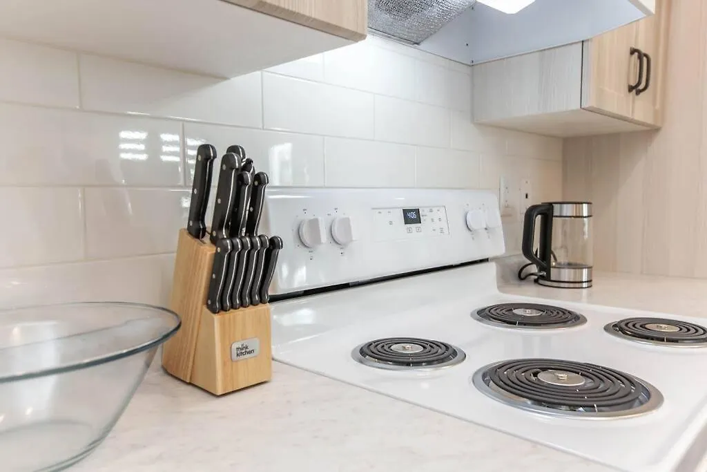 Stylish Close To D/T Free Parking King Bed 2Bed Edmonton 0*,