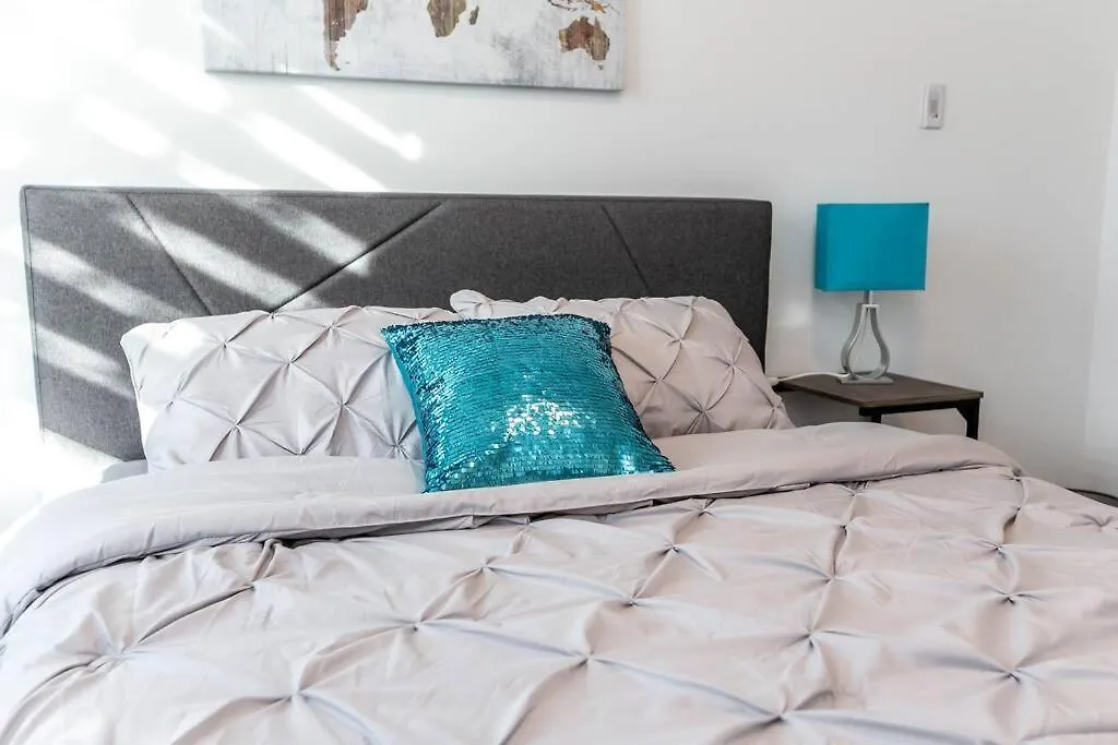 Lejlighed Stylish Close To D/T Free Parking King Bed 2Bed Edmonton